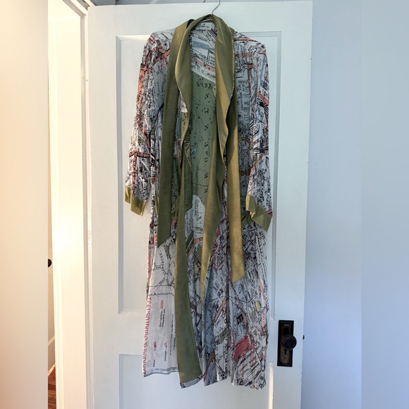 One Hundred Stars London Map Robe Gown - Picture 4 of 5